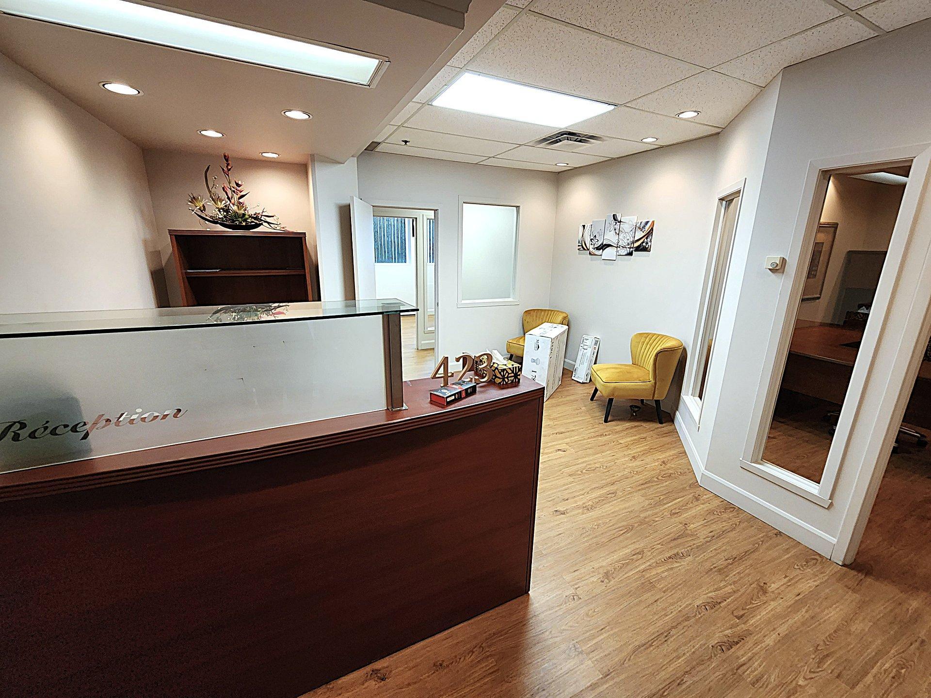 









3221


Aut. Jean-Noël-Lavoie (A-440)

, 230,
Laval (Chomedey),




QC
H7P5P2


