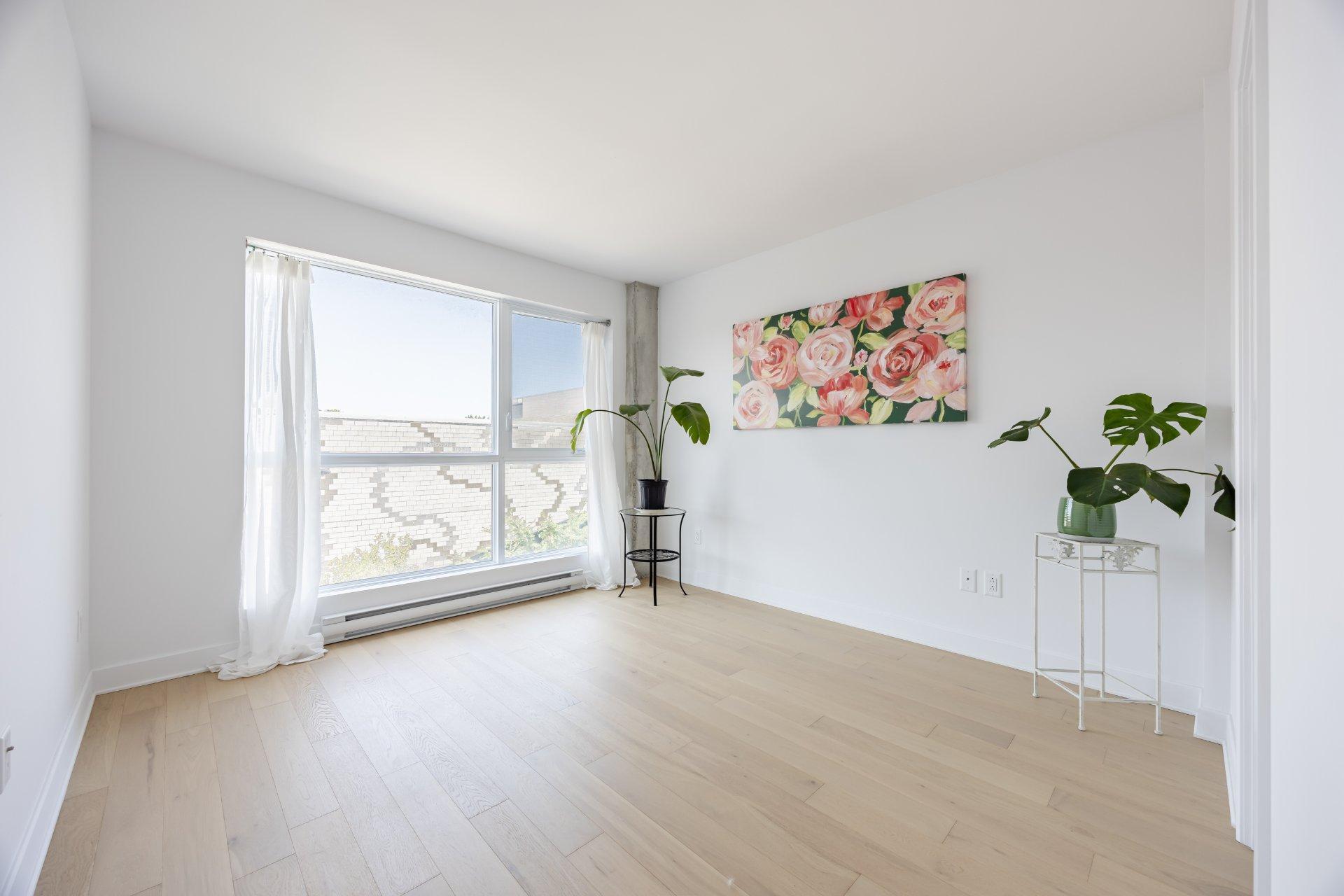 









1971


Rue du Havre

, 304,
Montréal (Ville-Marie),




QC
H2K0E5

