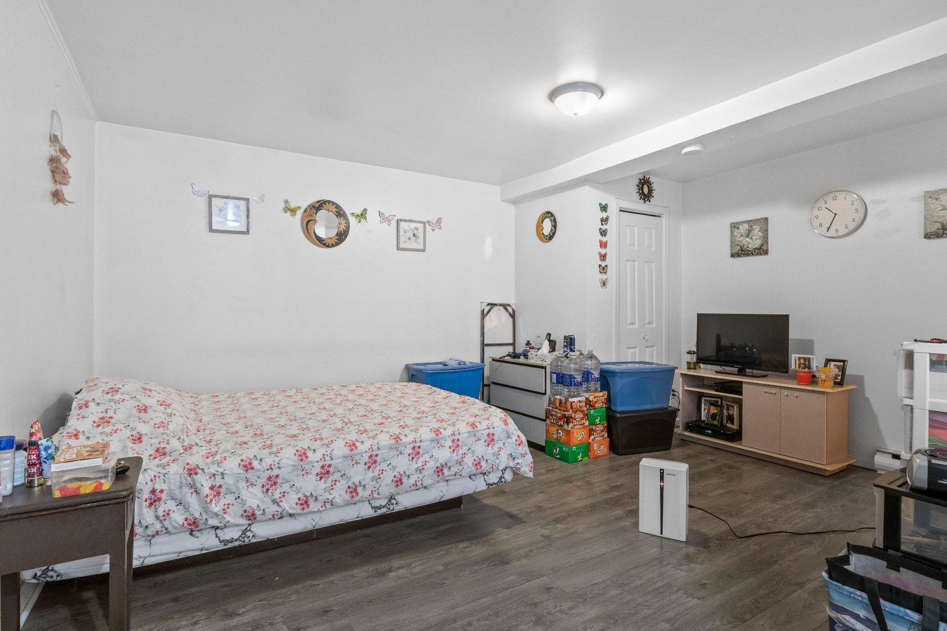 









5722

 - 5730


Rue Foster

,
Waterloo,




QC
J0E2N0

