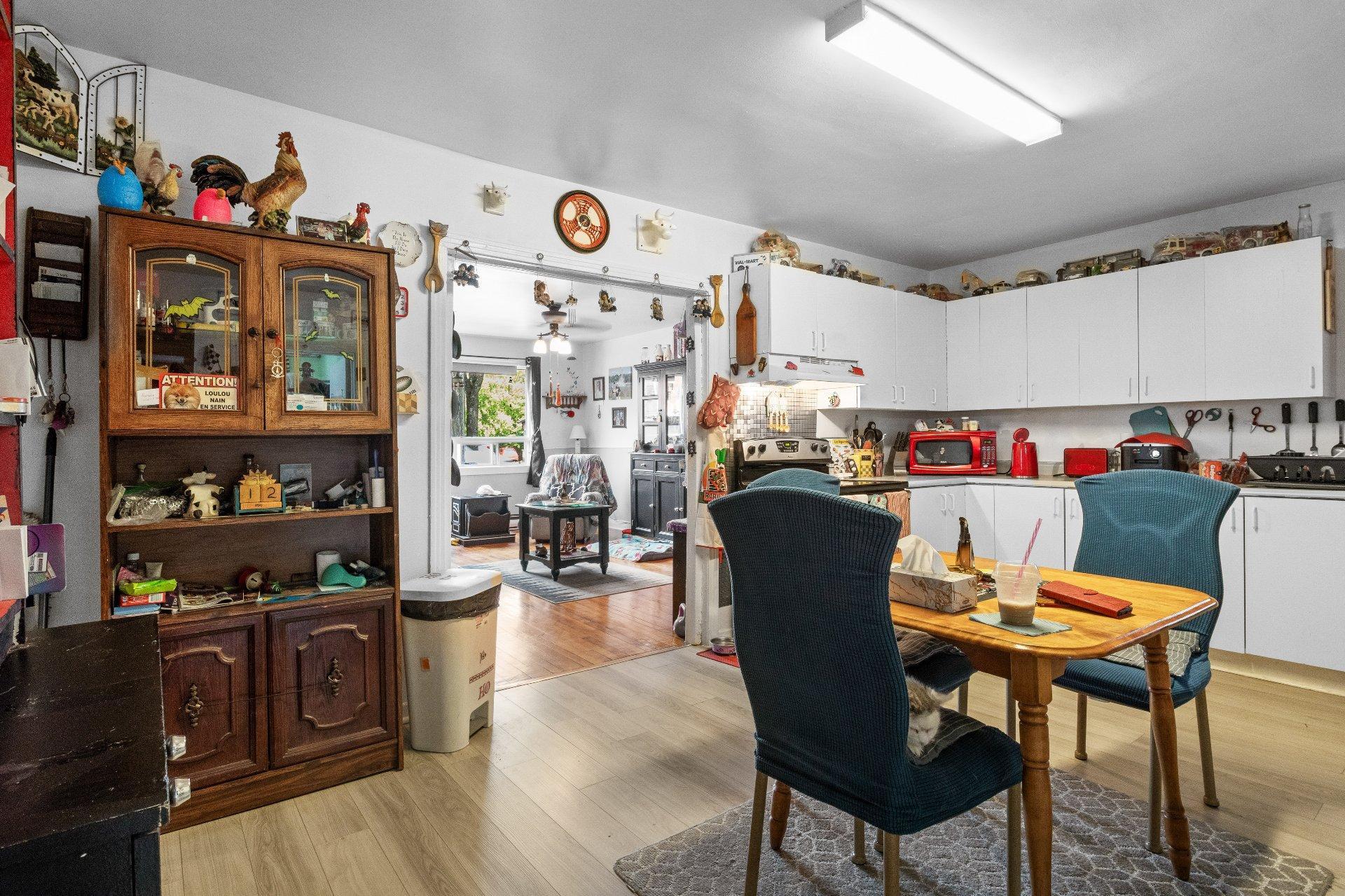 









5722

 - 5730


Rue Foster

,
Waterloo,




QC
J0E2N0

