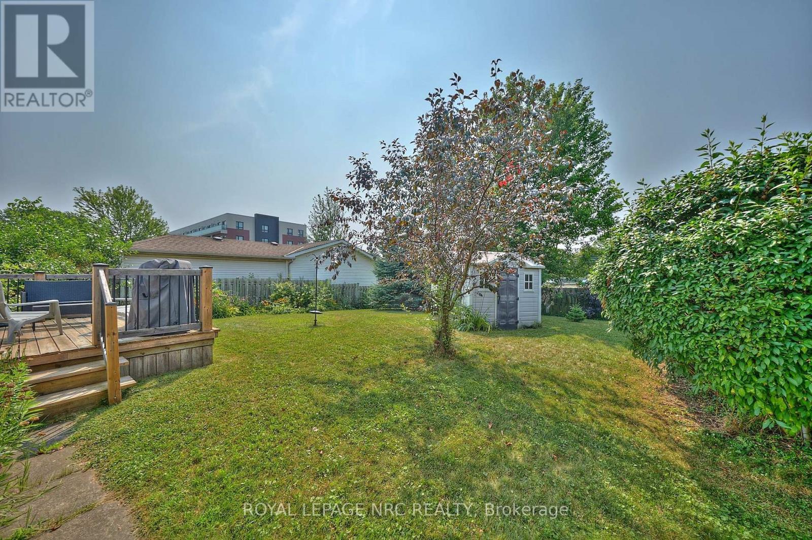 












7140 ANN STREET

,
Niagara Falls (Arad/Fallsview),




Ontario
L2G3E2

