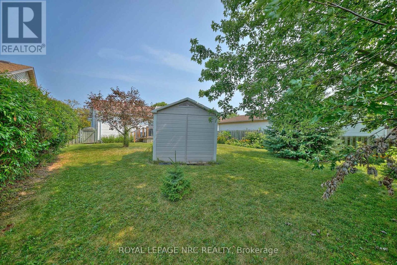 












7140 ANN STREET

,
Niagara Falls (Arad/Fallsview),




Ontario
L2G3E2

