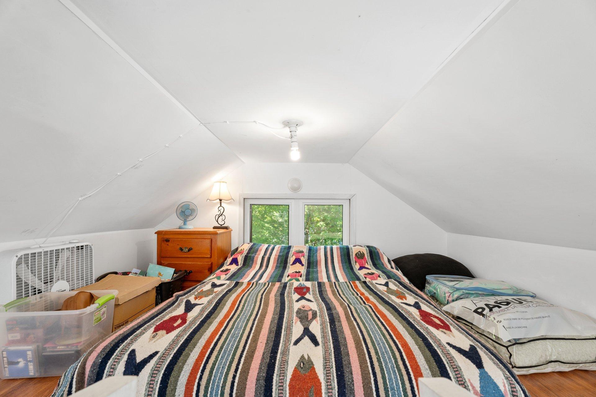 









1120


Ch. des Îles

,
Sainte-Lucie-des-Laurentides,




QC
J0T2J0

