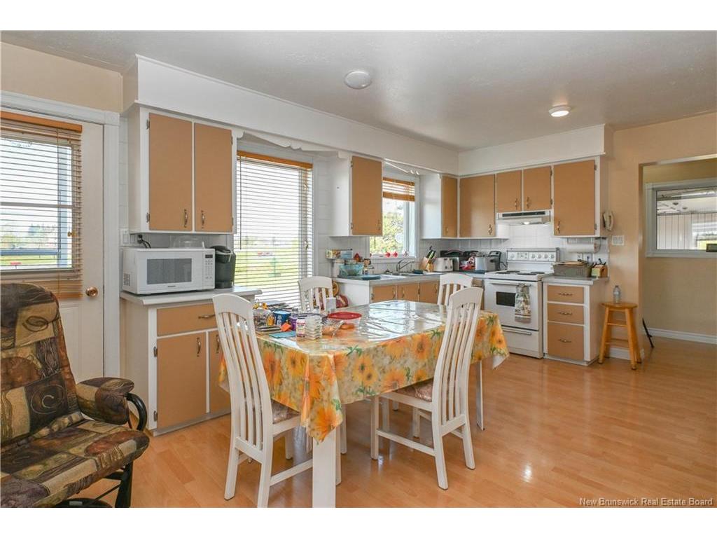 









1518


de la mer

BLVD,
Saint-Marie-Saint-Raphaël,




NB
E8T 1P3

