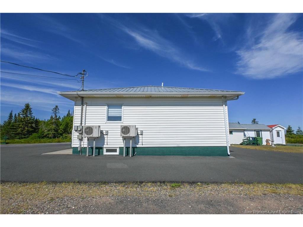 









1518


de la mer

BLVD,
Saint-Marie-Saint-Raphaël,




NB
E8T 1P3

