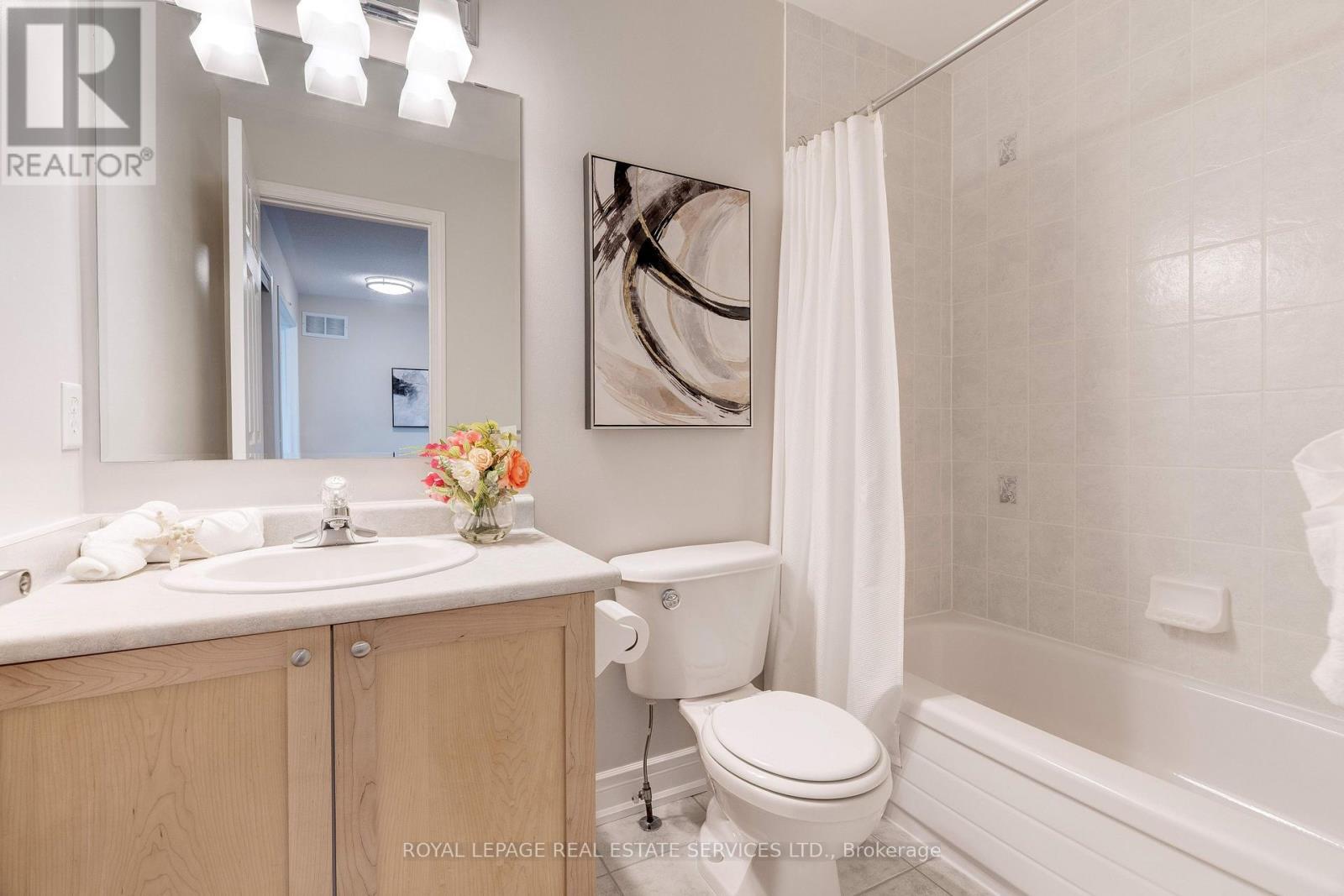 












2558 FALKLAND CRESCENT

,
Oakville,




Ontario
L6M4Y1

