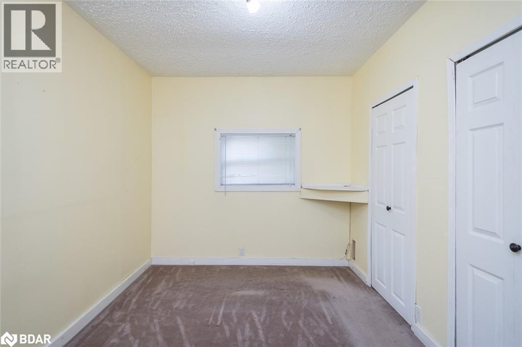 












99 COMMERCIAL Street

,
Milton,




Ontario
L9T2J1

