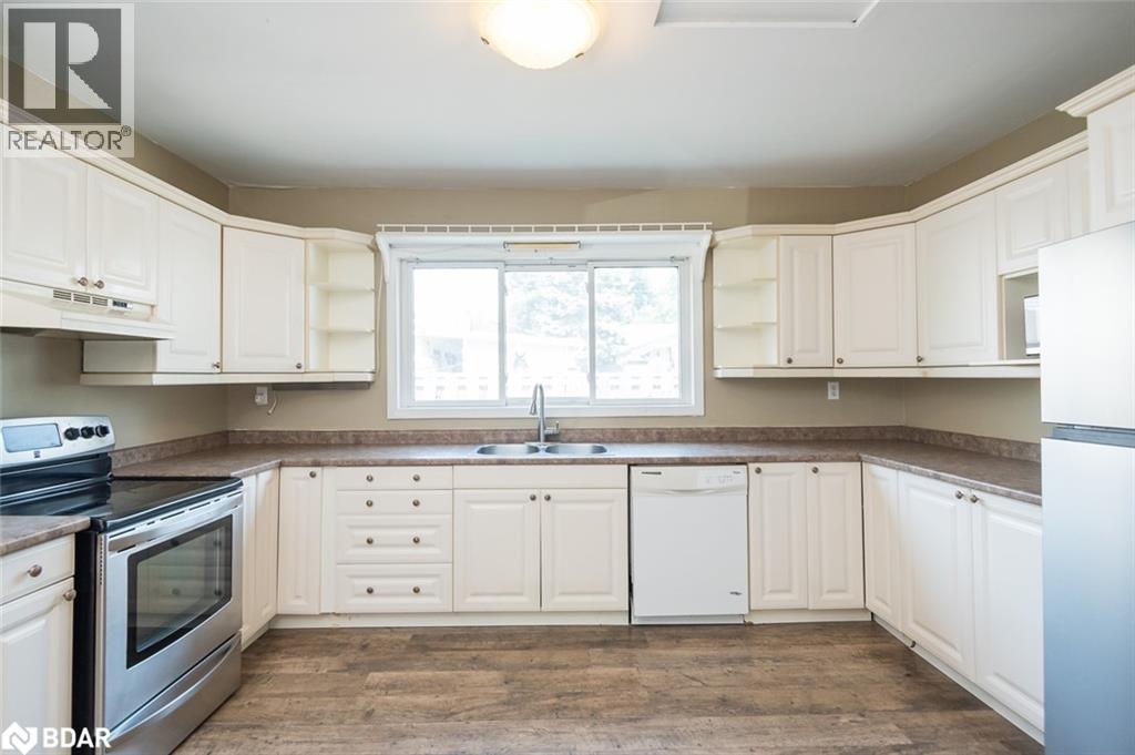 












99 COMMERCIAL Street

,
Milton,




Ontario
L9T2J1

