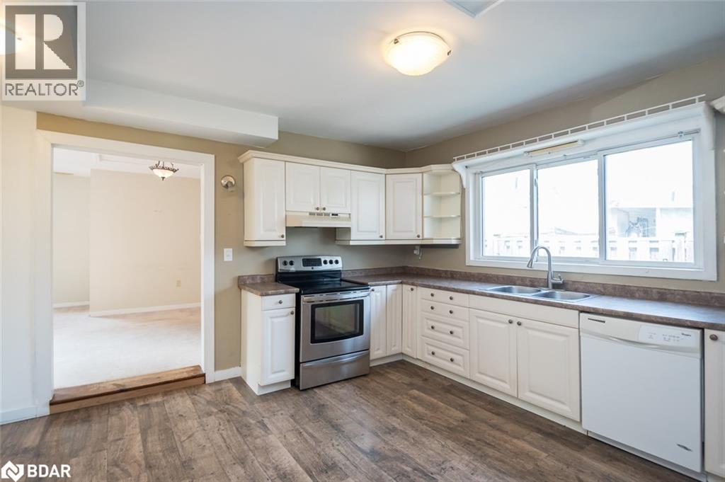 












99 COMMERCIAL Street

,
Milton,




Ontario
L9T2J1

