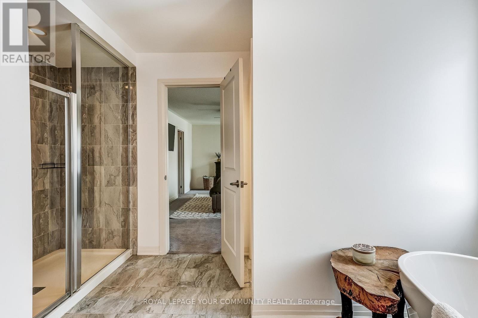 












136 CASSERLEY CRESCENT

,
New Tecumseth,




Ontario
L0G1W0

