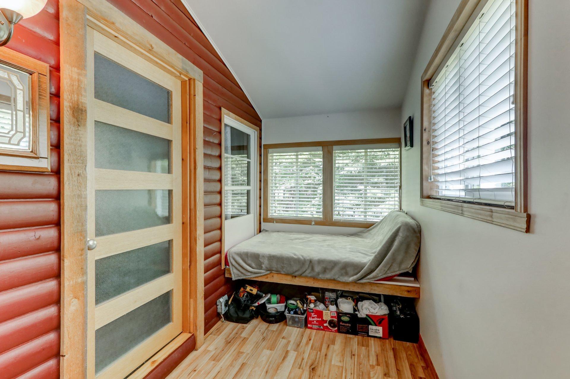 









28


Ch. Circle

,
Harrington,




QC
J8G2T3

