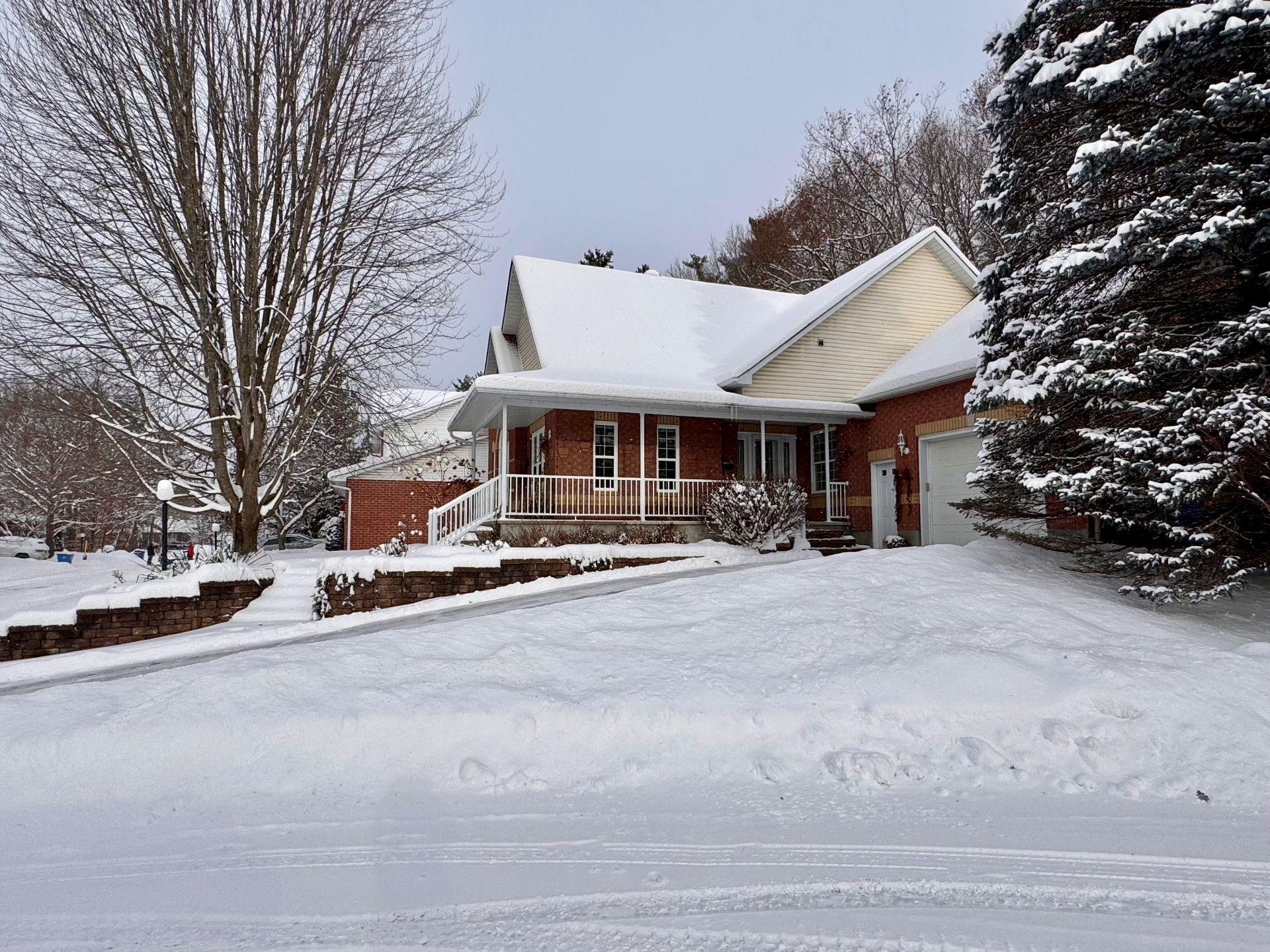 









78


Rue du Père-Bériault

,
Gatineau (Gatineau),




QC
J8V1N2

