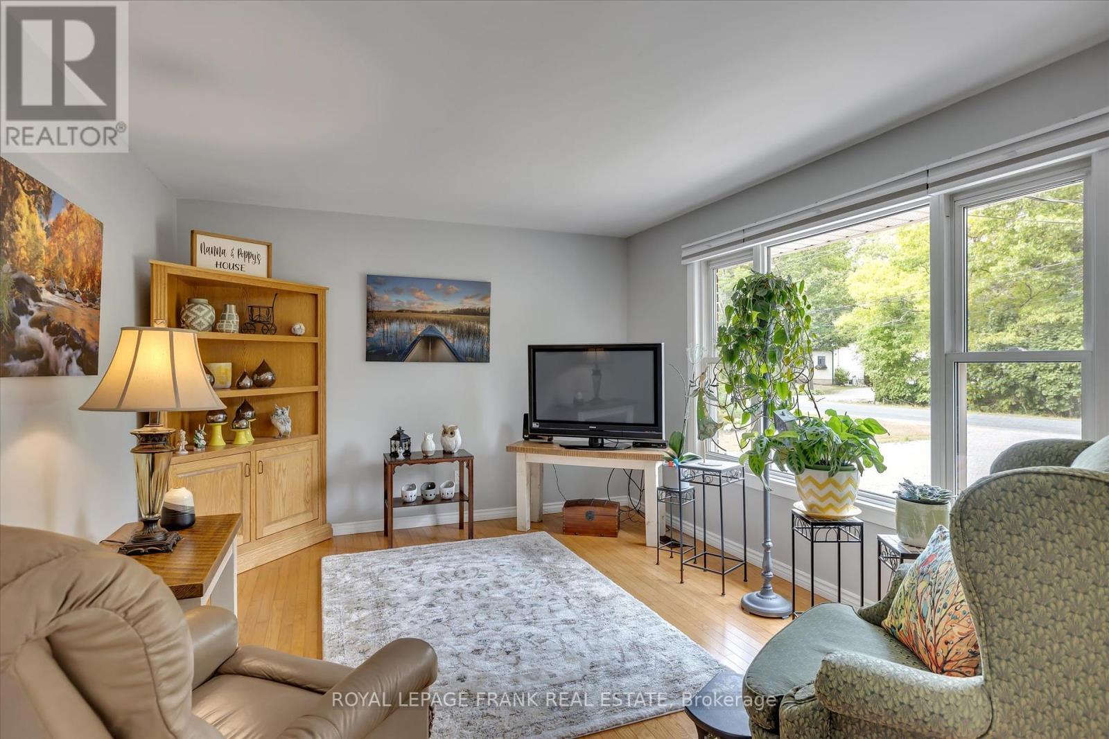












419 SOUTH BEACH ROAD

,
Douro-Dummer,




Ontario
K0L2H0

