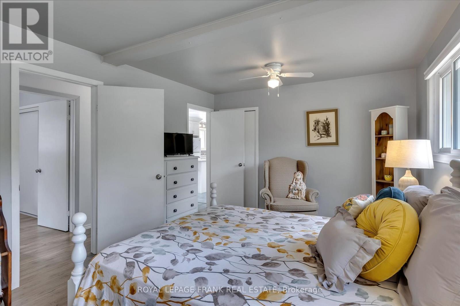 












419 SOUTH BEACH ROAD

,
Douro-Dummer,




Ontario
K0L2H0

