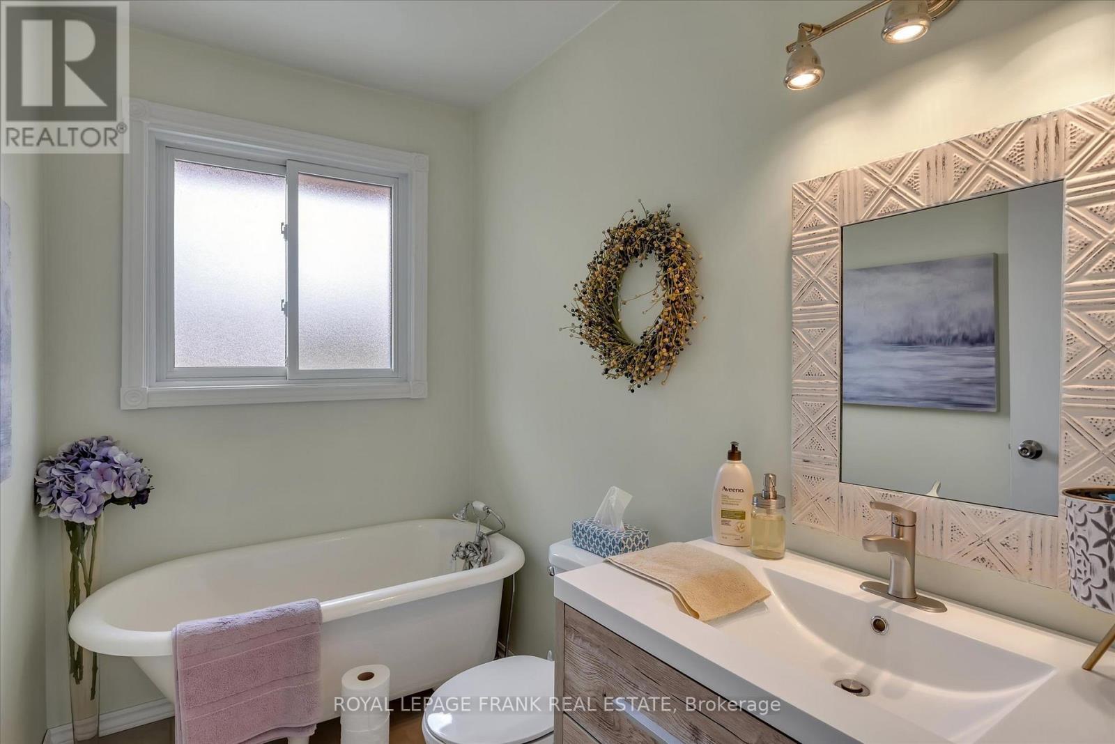 












419 SOUTH BEACH ROAD

,
Douro-Dummer,




Ontario
K0L2H0

