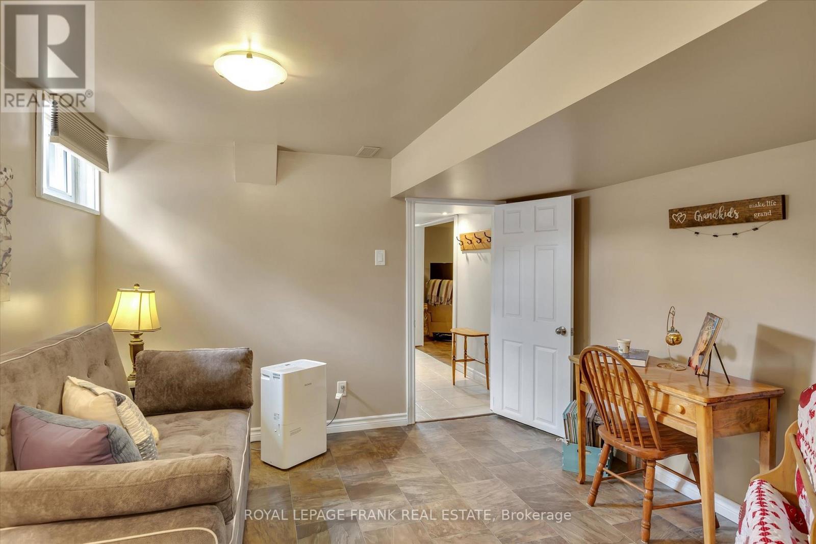 












419 SOUTH BEACH ROAD

,
Douro-Dummer,




Ontario
K0L2H0

