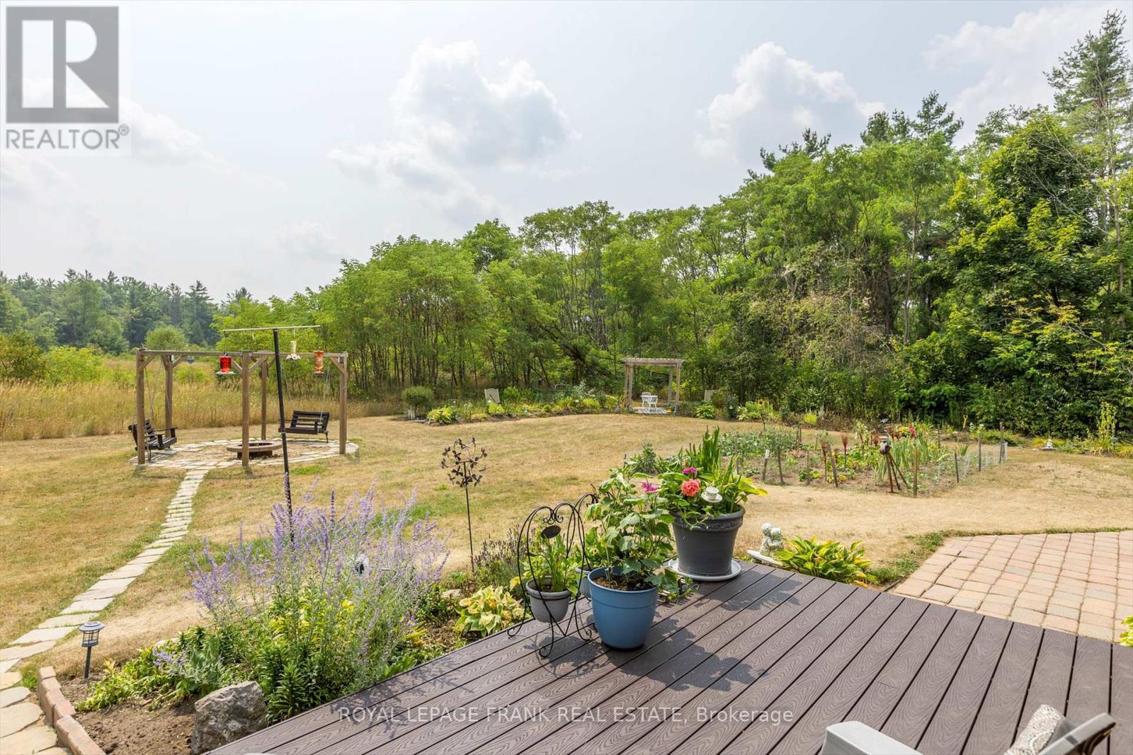 












419 SOUTH BEACH ROAD

,
Douro-Dummer,




Ontario
K0L2H0

