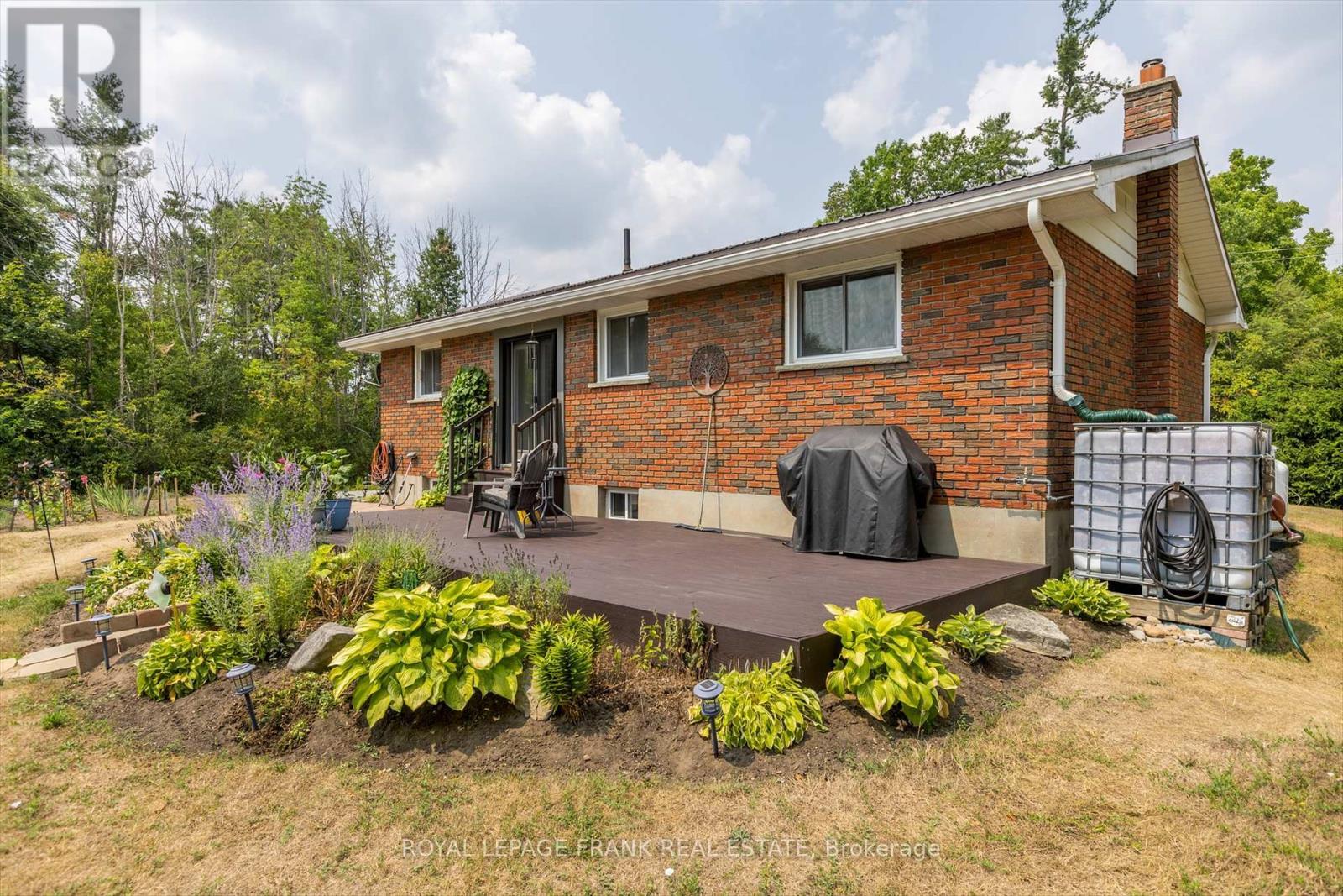 












419 SOUTH BEACH ROAD

,
Douro-Dummer,




Ontario
K0L2H0

