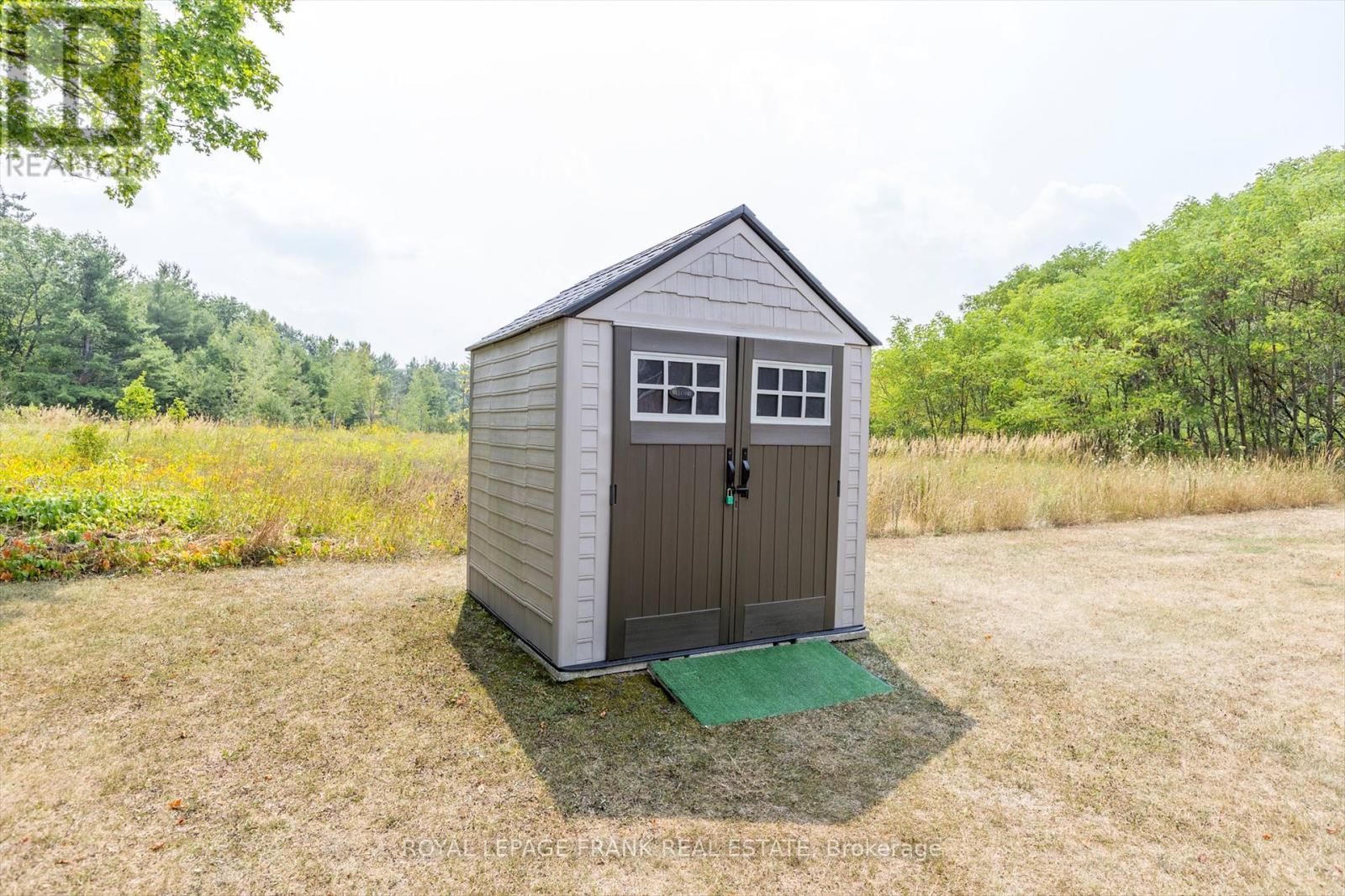 












419 SOUTH BEACH ROAD

,
Douro-Dummer,




Ontario
K0L2H0

