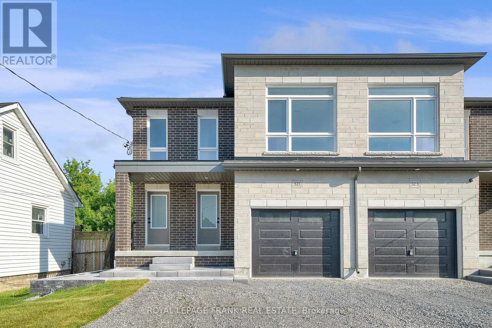 












1 - 321 ANDERSON AVENUE

,
Oshawa (McLaughlin),




Ontario
L1J2N8

