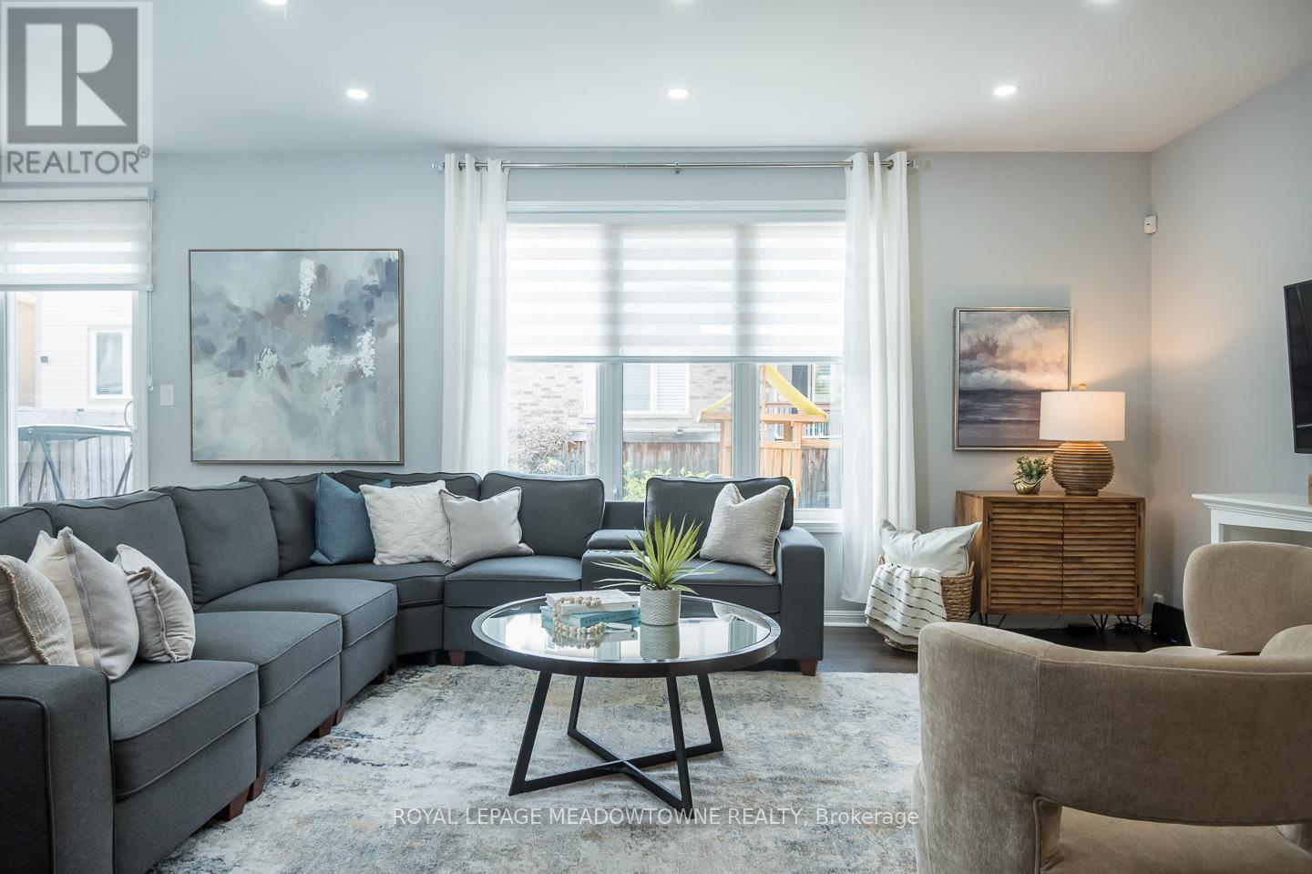 












501 TYRONE CRESCENT

,
Milton,




Ontario
L9T8J5

