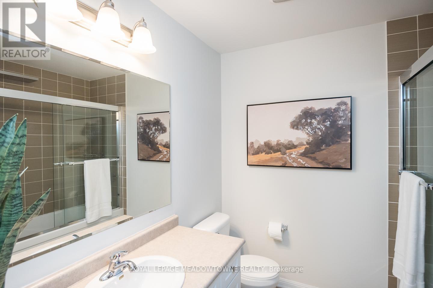 












501 TYRONE CRESCENT

,
Milton,




Ontario
L9T8J5

