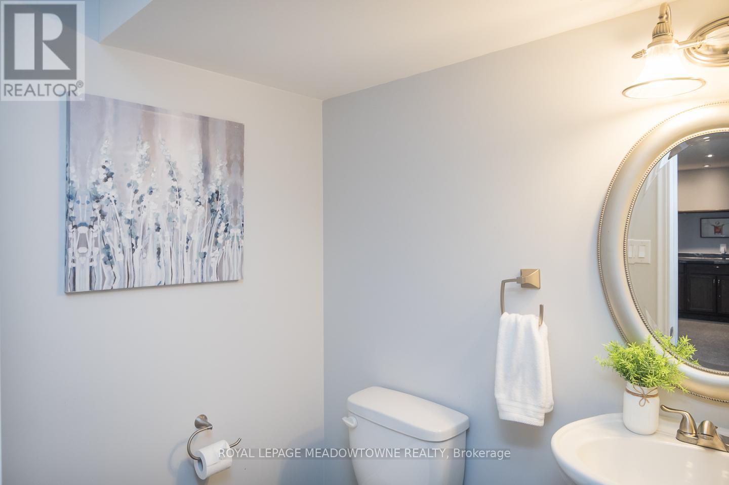 












501 TYRONE CRESCENT

,
Milton,




Ontario
L9T8J5

