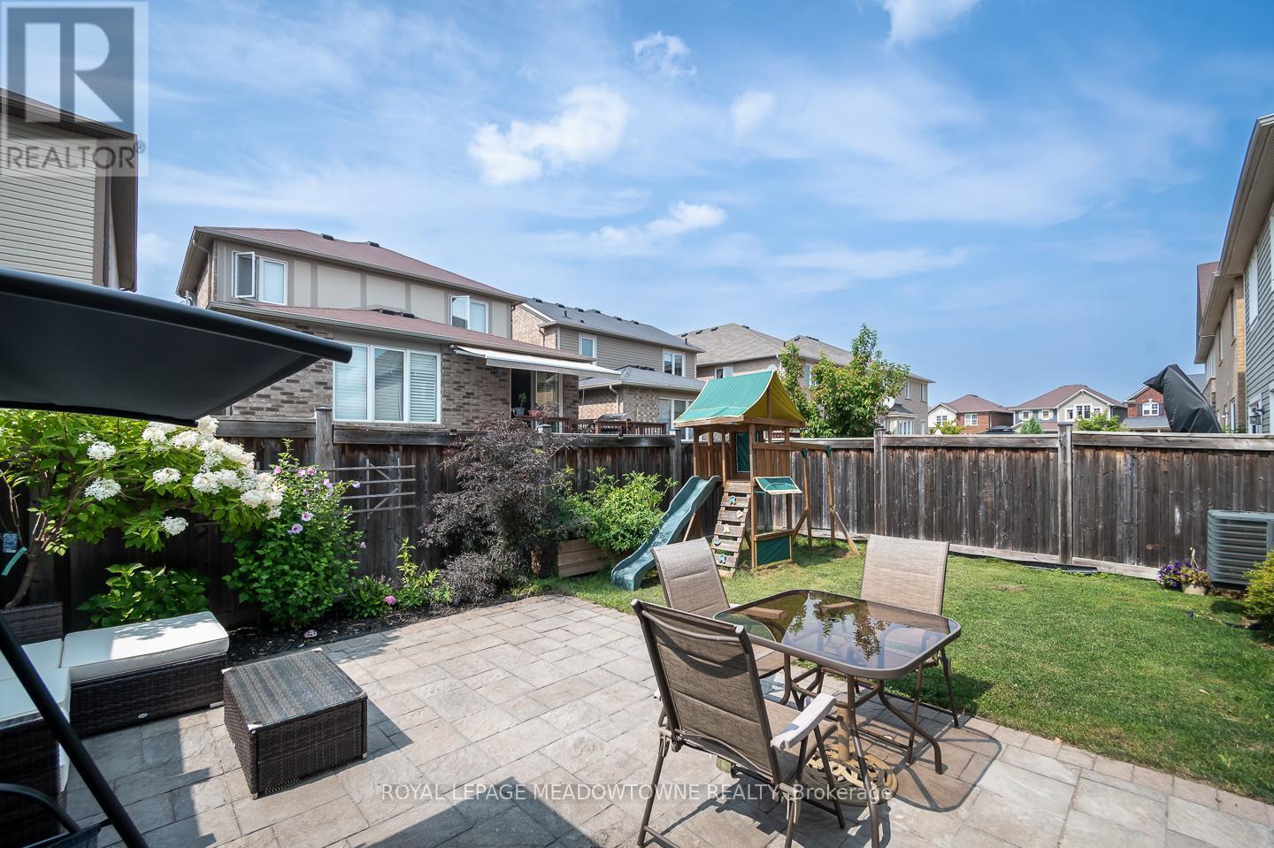 












501 TYRONE CRESCENT

,
Milton,




Ontario
L9T8J5

