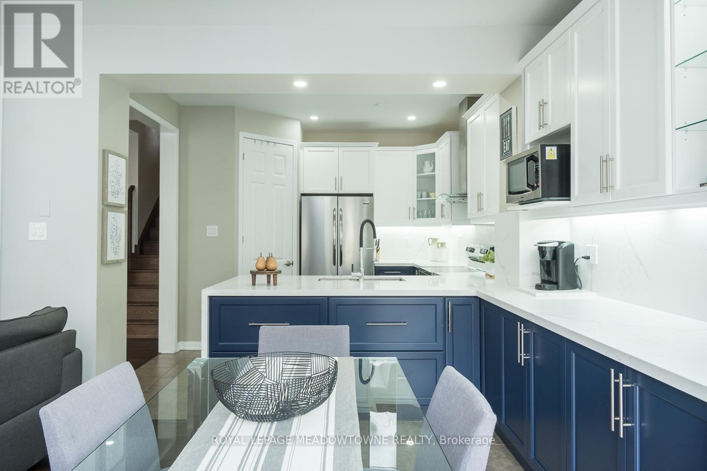 












501 TYRONE CRESCENT

,
Milton,




Ontario
L9T8J5

