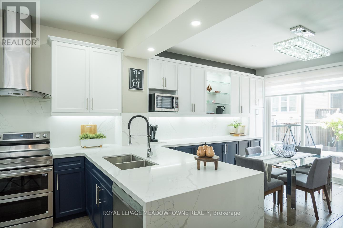 












501 TYRONE CRESCENT

,
Milton,




Ontario
L9T8J5

