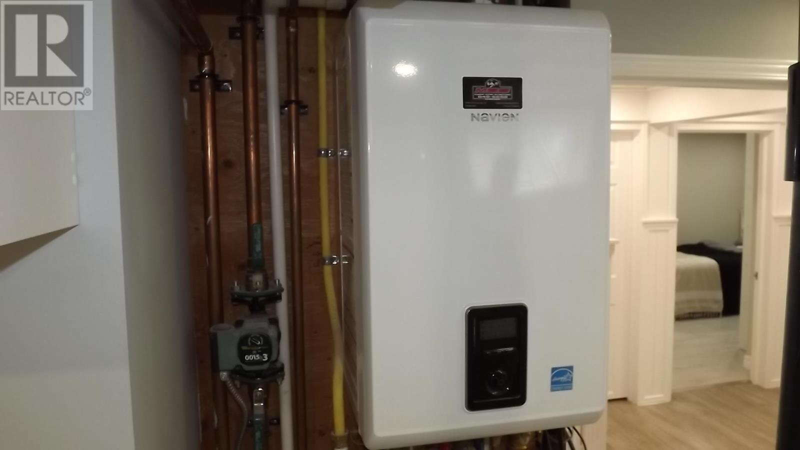 












144 Hillside DR S

,
Elliot Lake,




Ontario
P5A1N1

