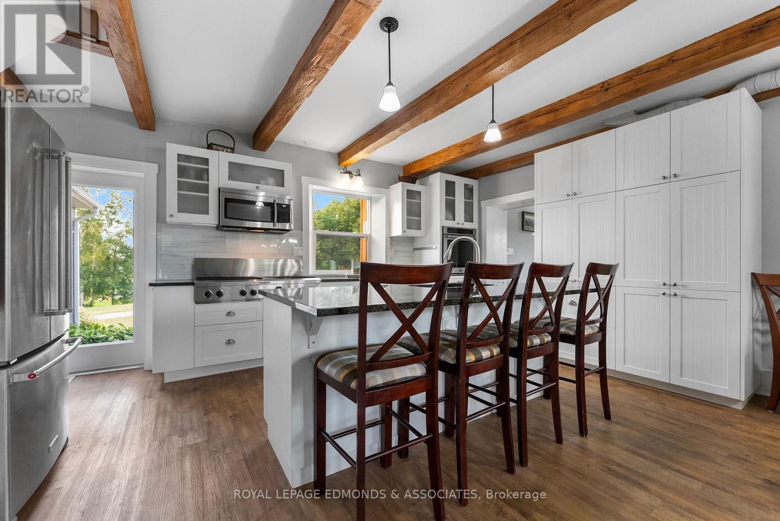 












172 MINK LAKE ROAD

,
North Algona Wilberforce,




Ontario
K0J1T0

