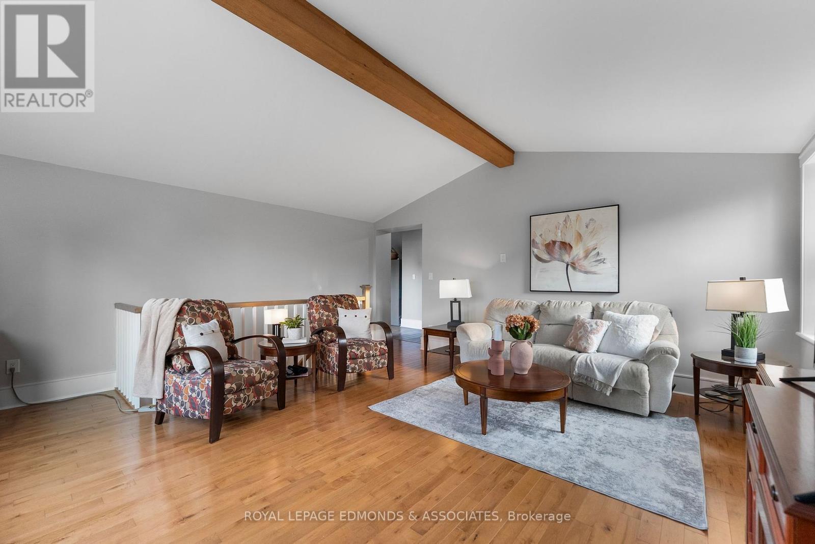 












172 MINK LAKE ROAD

,
North Algona Wilberforce,




Ontario
K0J1T0

