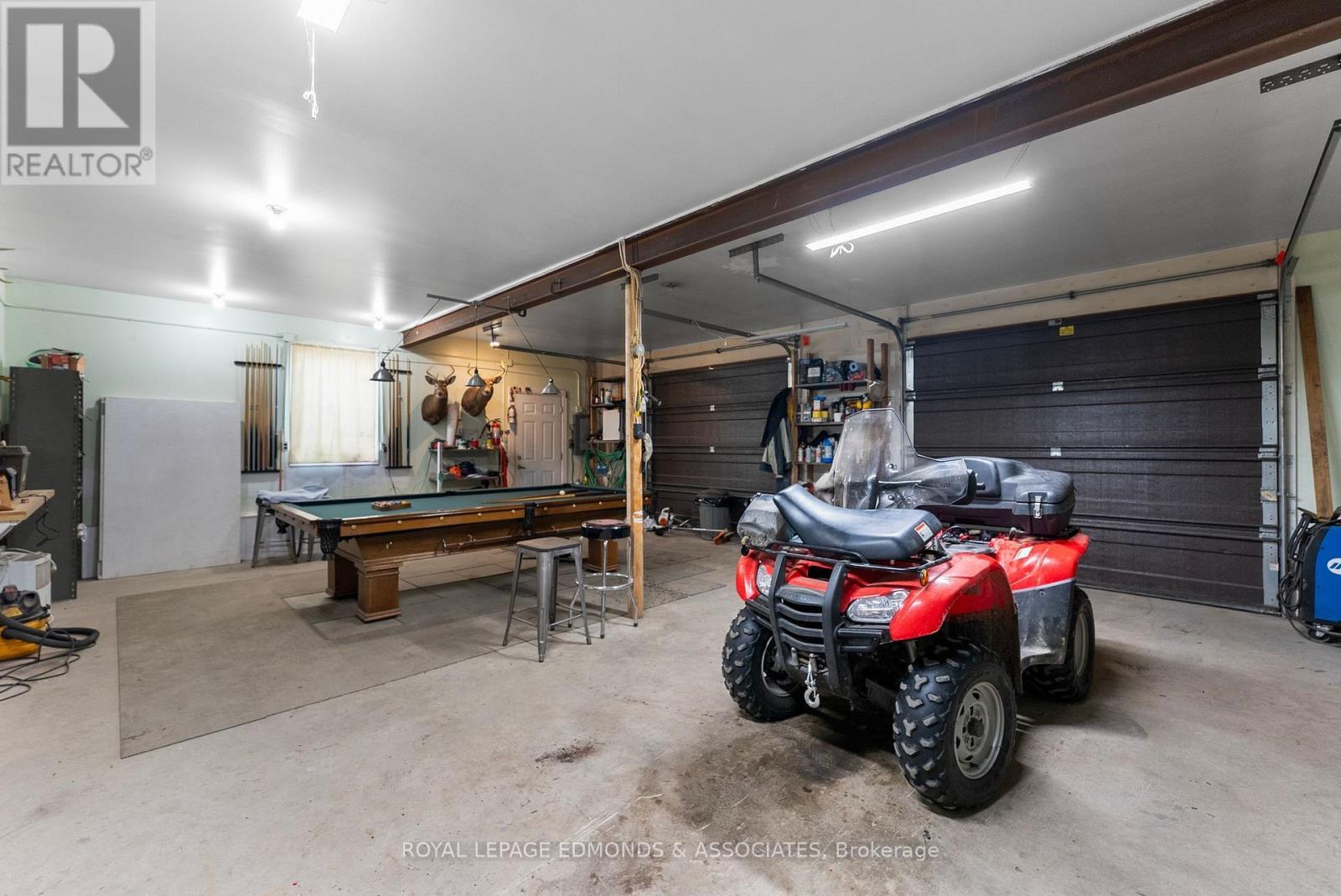 












172 MINK LAKE ROAD

,
North Algona Wilberforce,




Ontario
K0J1T0

