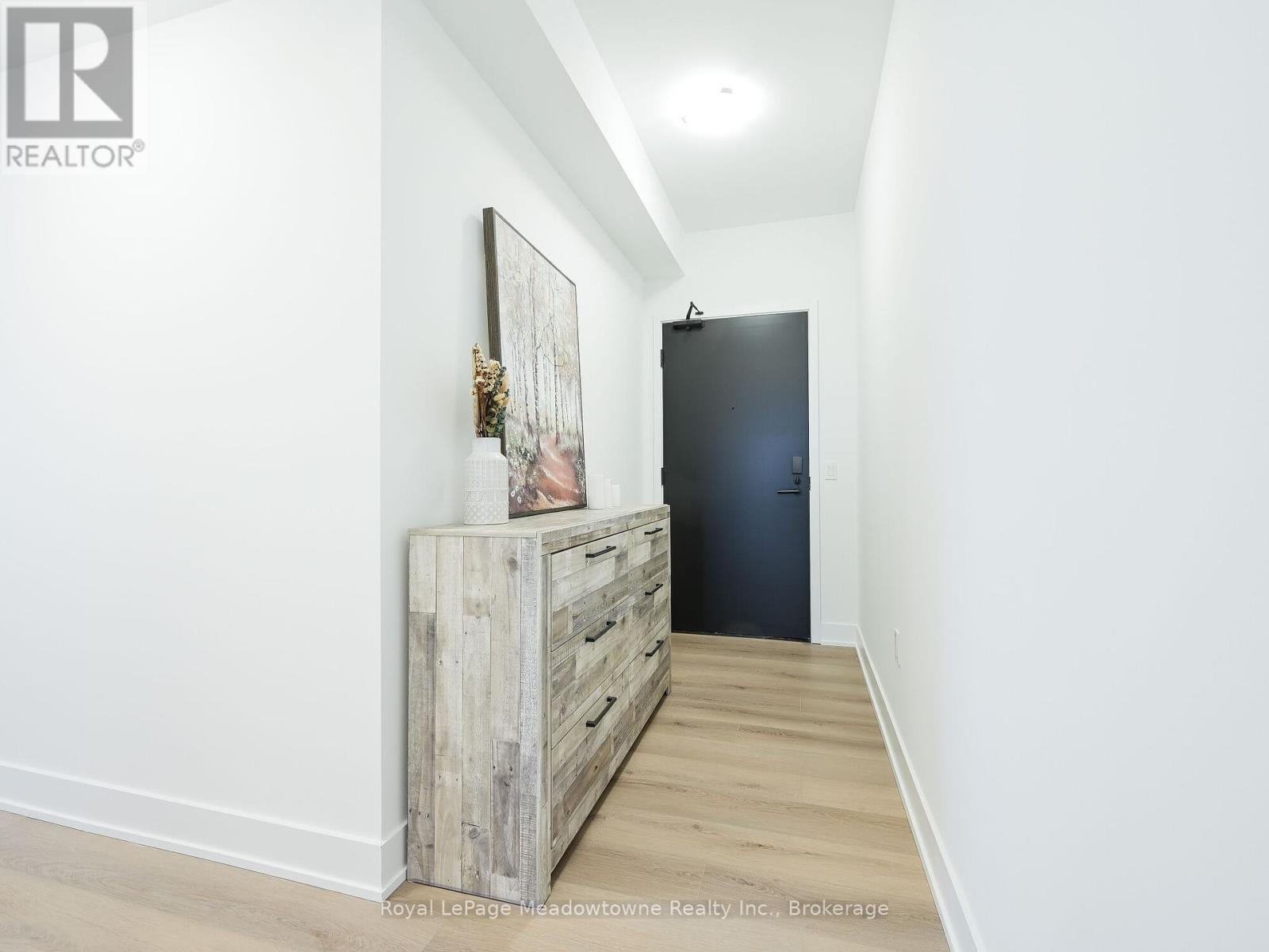 












618 - 2343 KHALSA GATE

,
Oakville (WM Westmount),




Ontario
L6M5R6

