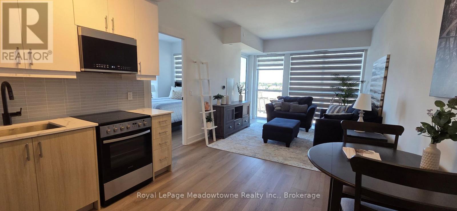 












618 - 2343 KHALSA GATE

,
Oakville (WM Westmount),




Ontario
L6M5R6


