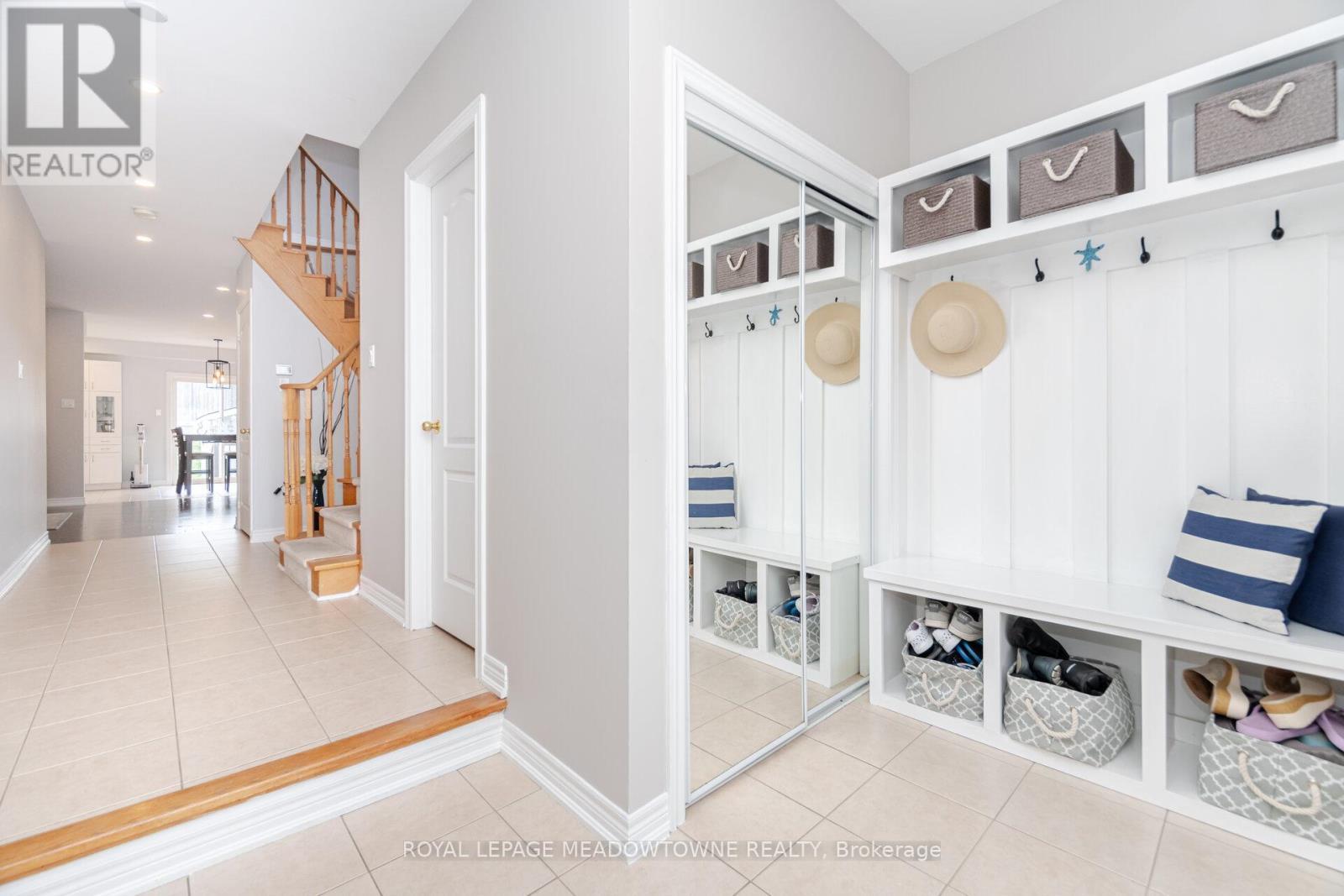 












345 BUSSEL CRESCENT

,
Milton,




Ontario
L9T0W5

