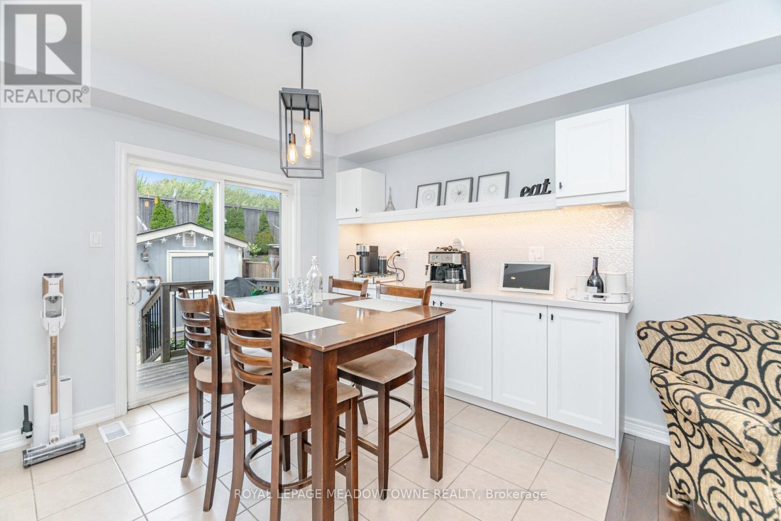 












345 BUSSEL CRESCENT

,
Milton,




Ontario
L9T0W5


