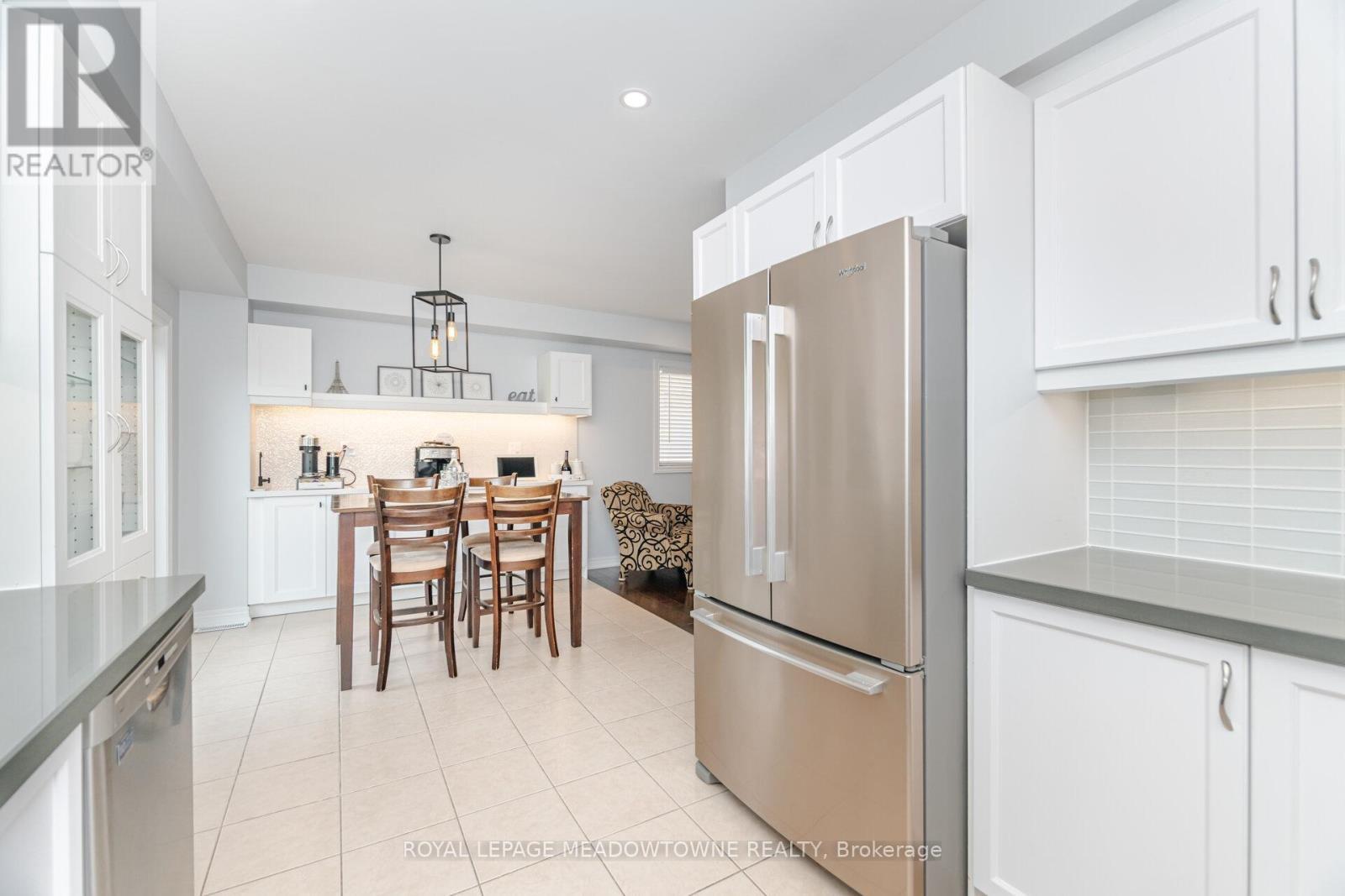 












345 BUSSEL CRESCENT

,
Milton,




Ontario
L9T0W5

