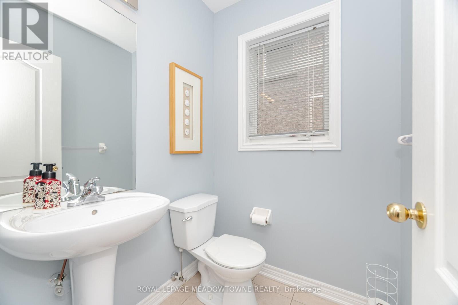 












345 BUSSEL CRESCENT

,
Milton,




Ontario
L9T0W5

