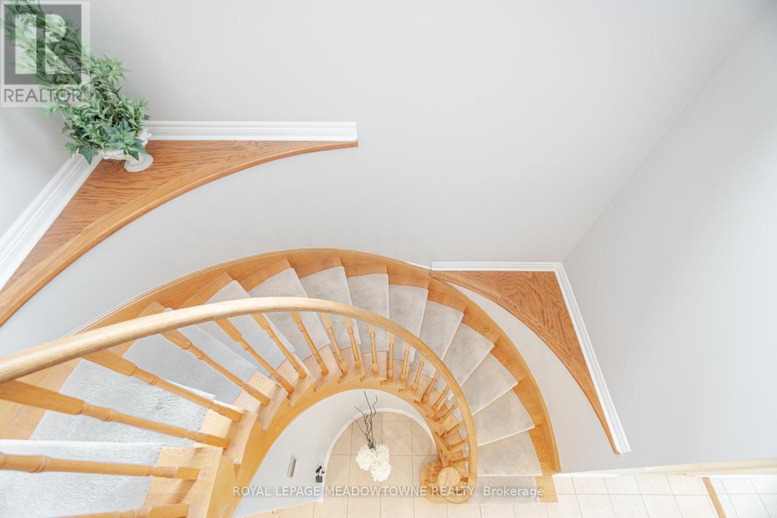 












345 BUSSEL CRESCENT

,
Milton,




Ontario
L9T0W5

