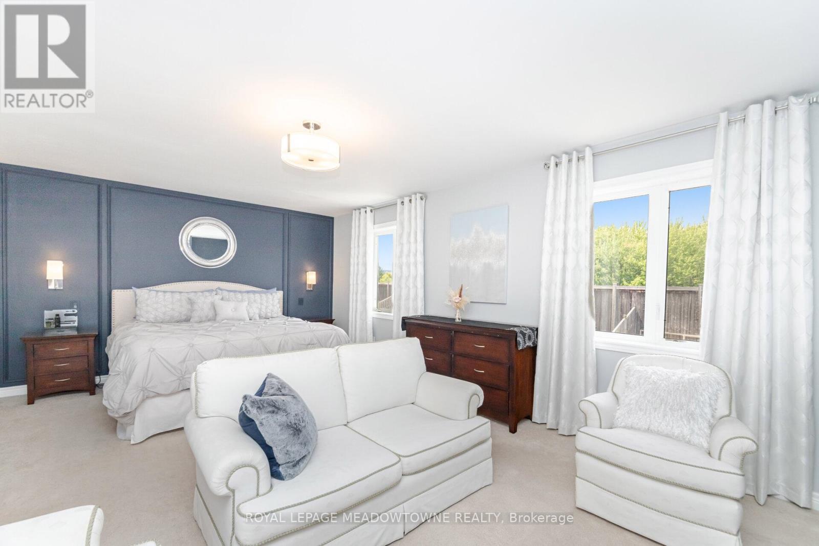 












345 BUSSEL CRESCENT

,
Milton,




Ontario
L9T0W5

