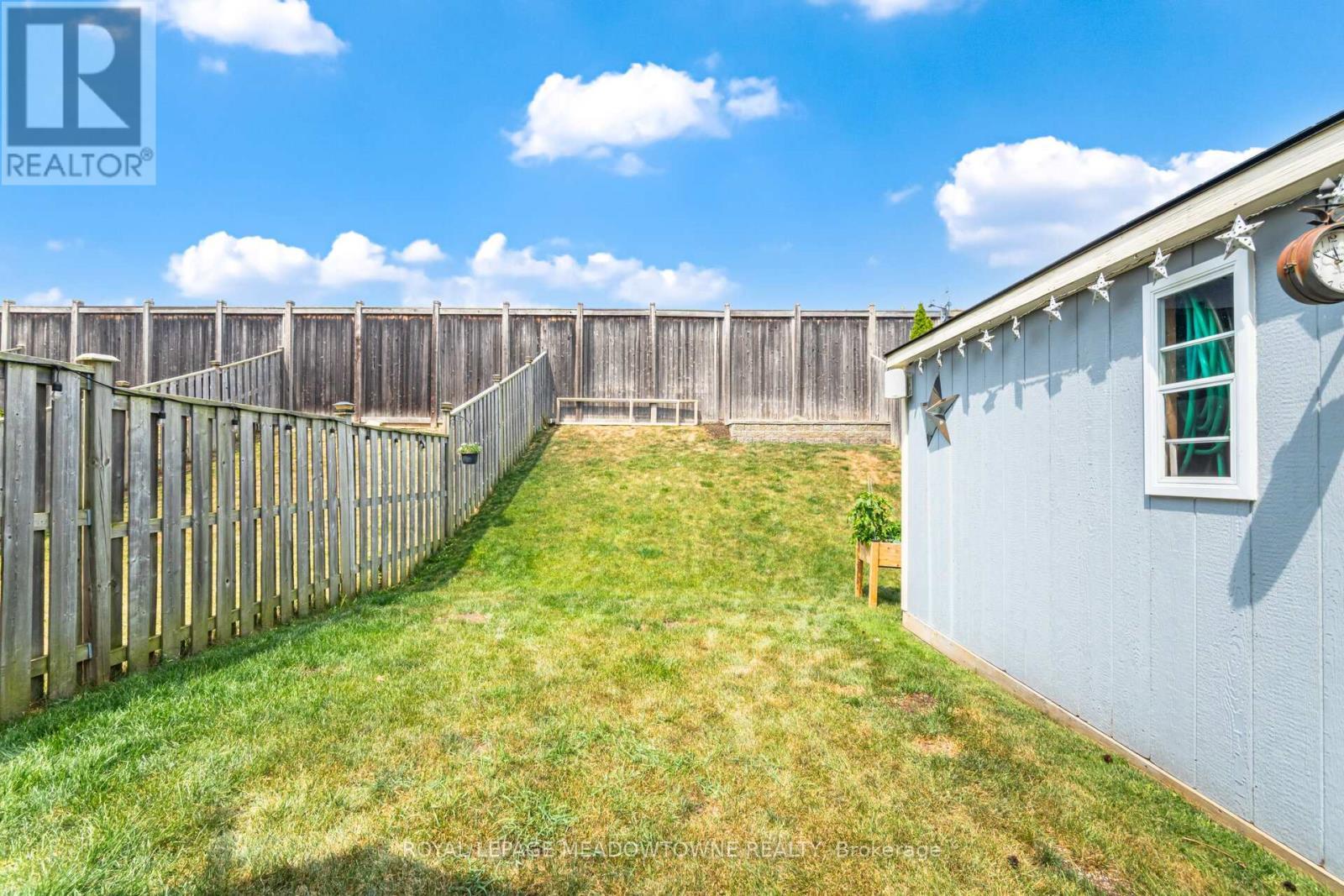 












345 BUSSEL CRESCENT

,
Milton,




Ontario
L9T0W5

