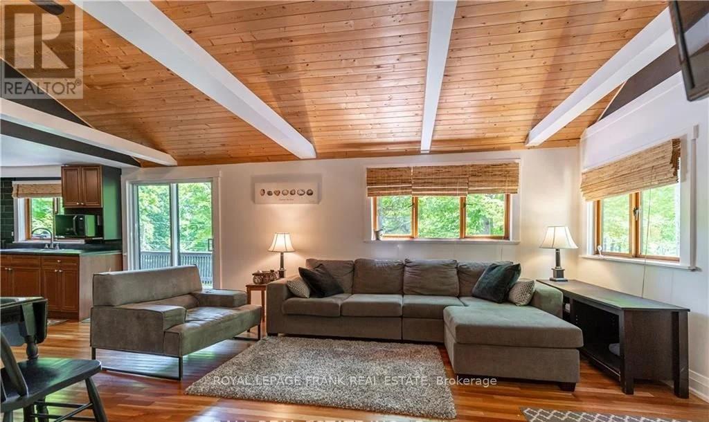 












8 FIRE ROUTE 27

,
Trent Lakes,




Ontario
K0L1J0

