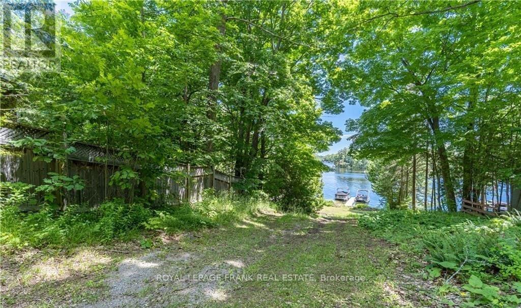 












8 FIRE ROUTE 27

,
Trent Lakes,




Ontario
K0L1J0

