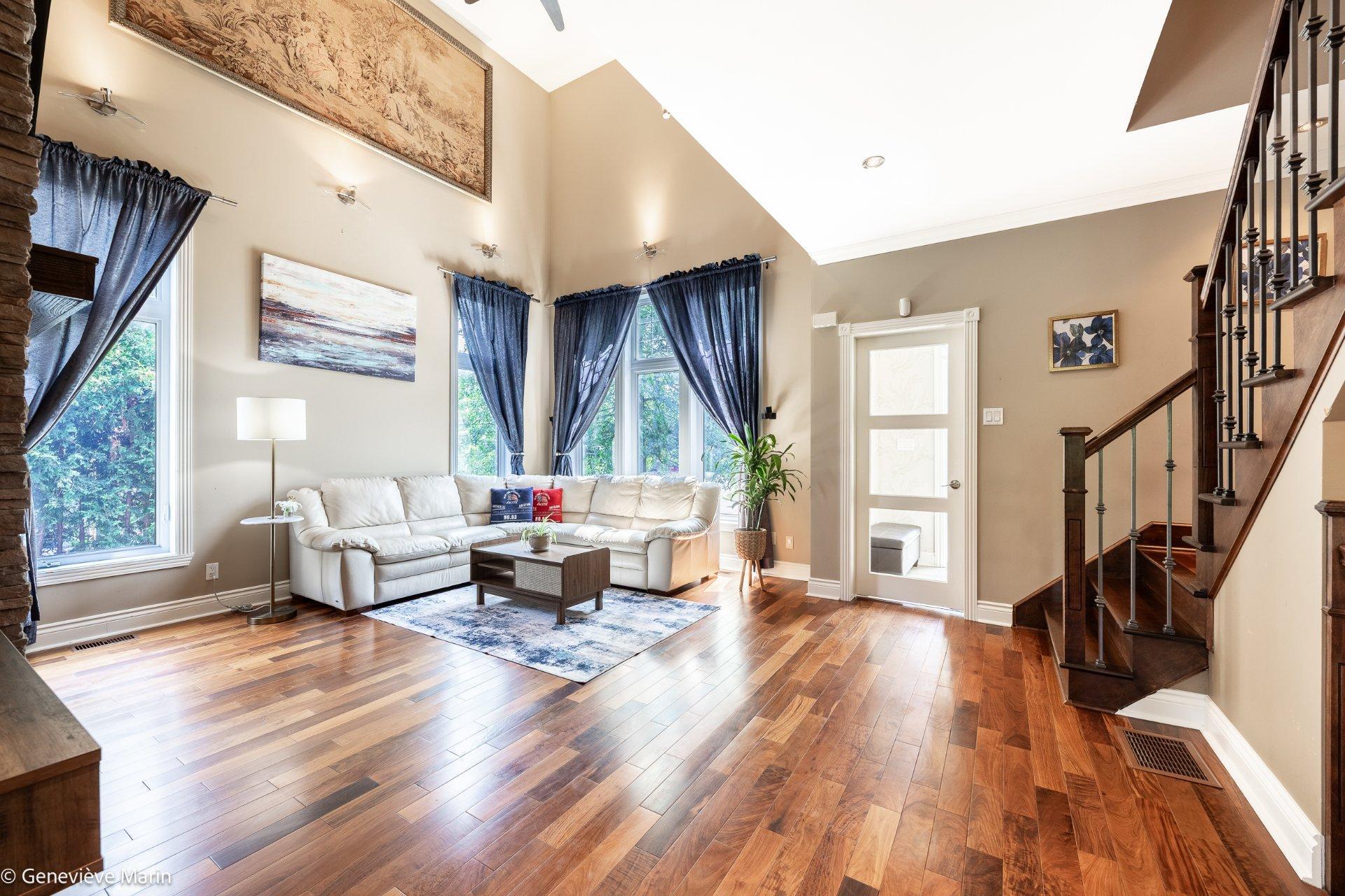 









3200


Rue de l'Aubépine

,
Saint-Bruno-de-Montarville,




QC
J3V0A8

