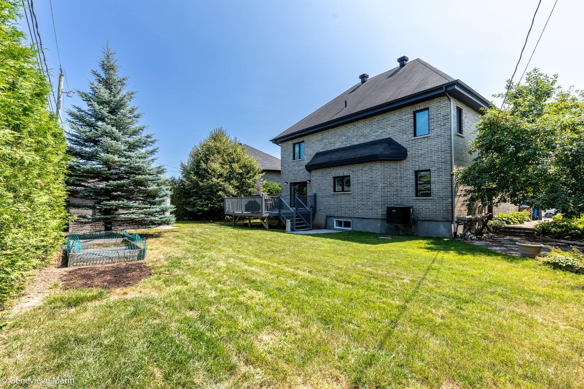 









3200


Rue de l'Aubépine

,
Saint-Bruno-de-Montarville,




QC
J3V0A8

