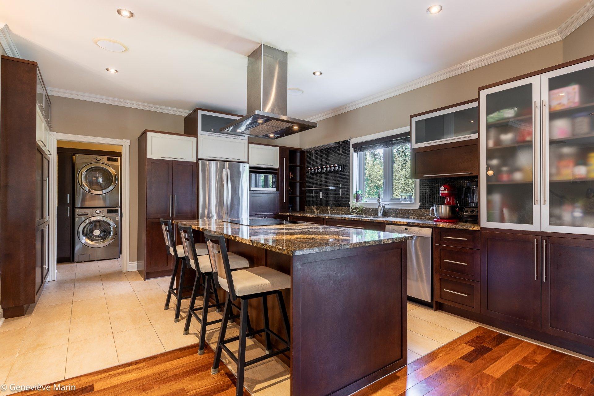 









3200


Rue de l'Aubépine

,
Saint-Bruno-de-Montarville,




QC
J3V0A8

