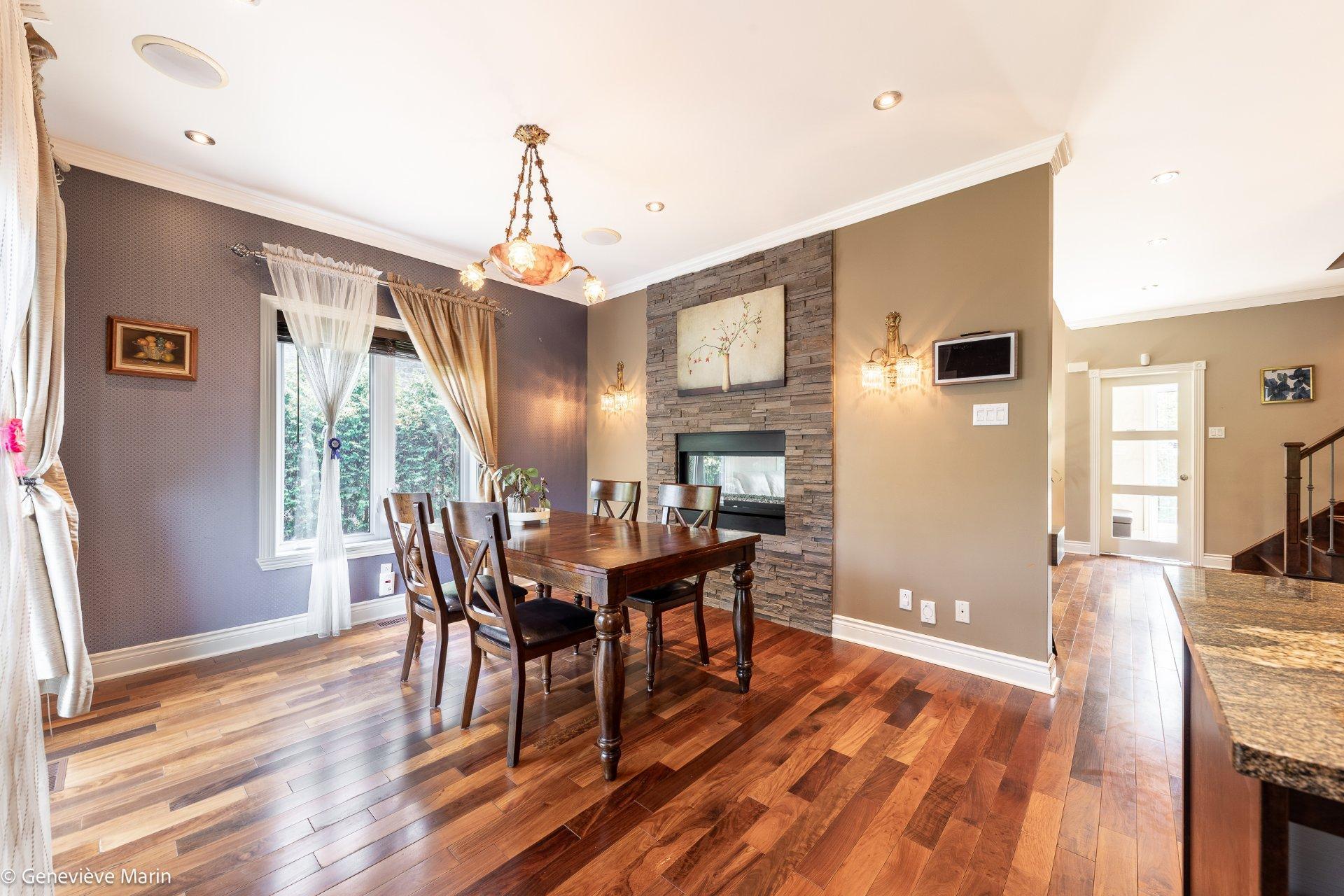 









3200


Rue de l'Aubépine

,
Saint-Bruno-de-Montarville,




QC
J3V0A8

