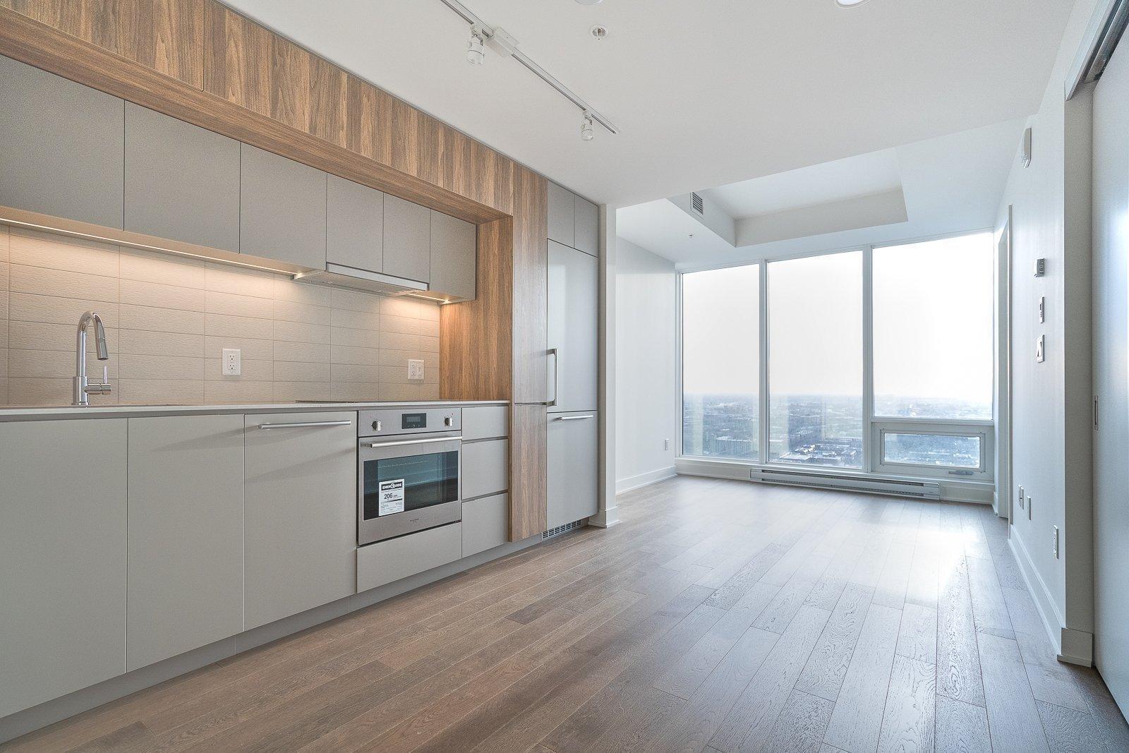 









1288


Rue St-Antoine O.

, 2611,
Montréal (Ville-Marie),




QC
H3C0X6

